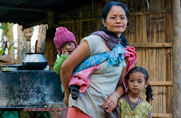 Galo mother with children