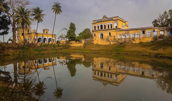Aul Palace & Pond