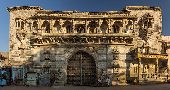 pal-GUJ-sayla-gate-1