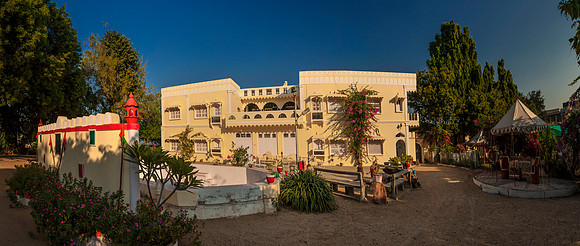 pal-GUJ-balasinor-gardenpalace-1