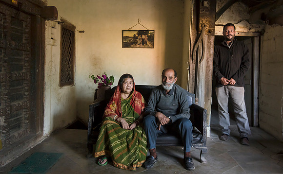mah-GUJ-sayla-mahiraj-family-1