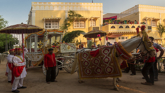 wed-GUJ-balasinor-coach-1