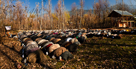 isl-J&K-lolab-eid-prayer-P1 Kopie