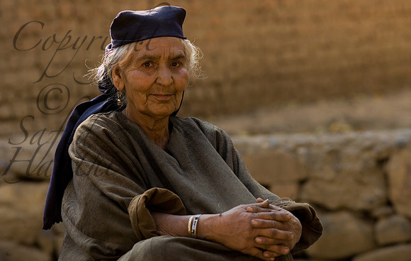 peo-J&K-verinag-woman-1 Kopie