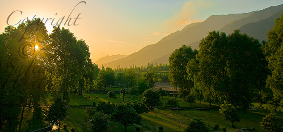 nat-J&K-harwan-moghulgarden-1 Kopie
