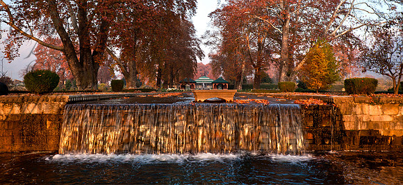 nat-J&K-shalimar-waterfall-1 Kopie