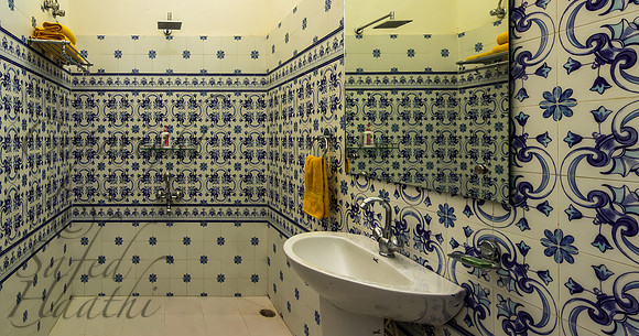 Aul Palace Bathroom